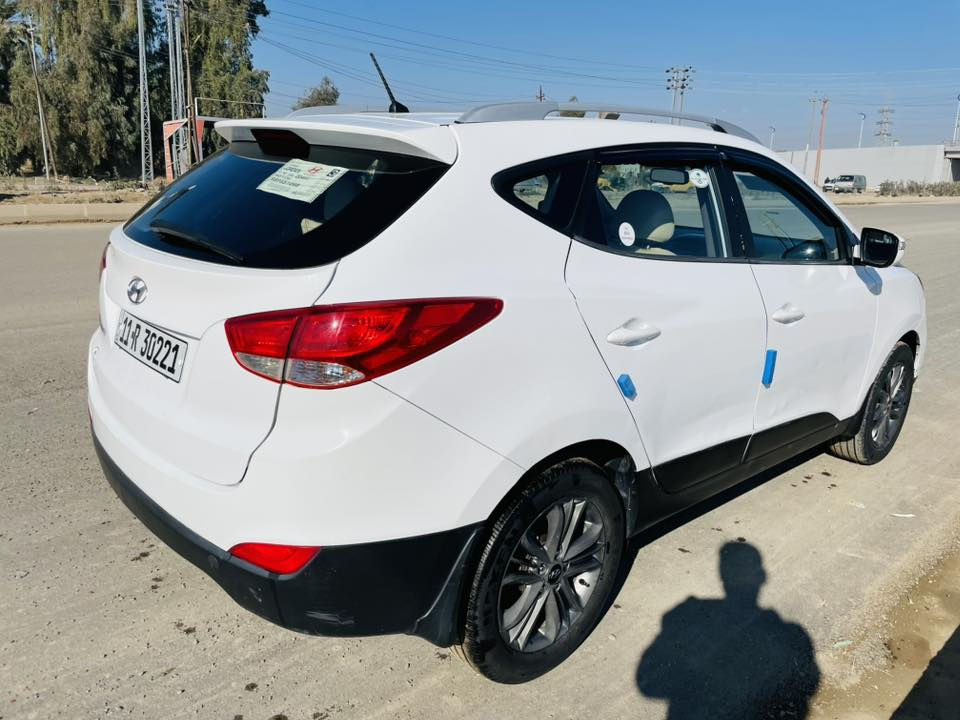 السلام عليكم توسان موديل ١٥ رقم بغداد خليجي تبريد قطعتين رقم بغداد باسمي بدون صبغ تخم تاير نكسن كوري والمحرك مامفتوح تبريد تدفئة كله شغال السعر المطلوب ١٥٧ وبيها مجال مكانها ديالى بعقوبة اتصال 
***********
