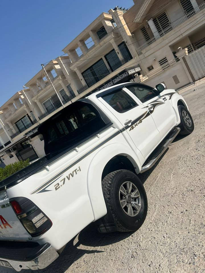 فور ويل 2012  اربيل سنويه جديده كير اوتماتيك بيها نص جاملغ خلفي وباردين ماشيه ٢٠٦ الف 
السعر ٢٠٨ 
***********
