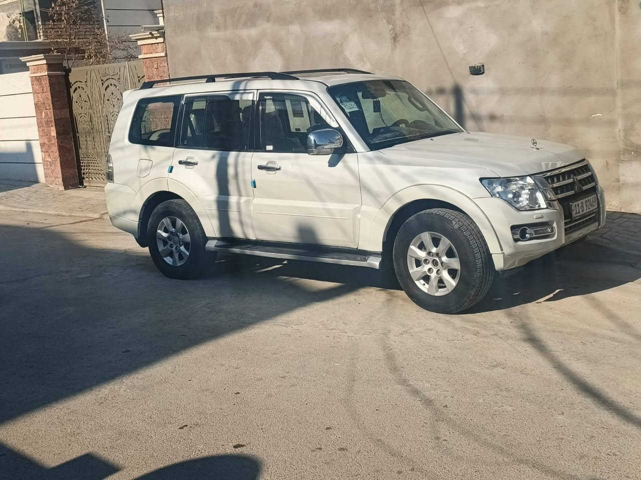 سلام عليكم باجيرو حبتور موديل 2010 

فول مواصفات حبتور

گير مكينة مكفول

رقم بغداد دولي بأسمي

هزة جديدة

مكينة 3500

فتحة

كشن جلد

تحكم ستيرن ٣ جهات

دمام خلفي

مكان السيارة بغداد مدينة الصدر

للاستفسار اتصال

‏‪***********‬‏ السعر 135 وبي مجال
