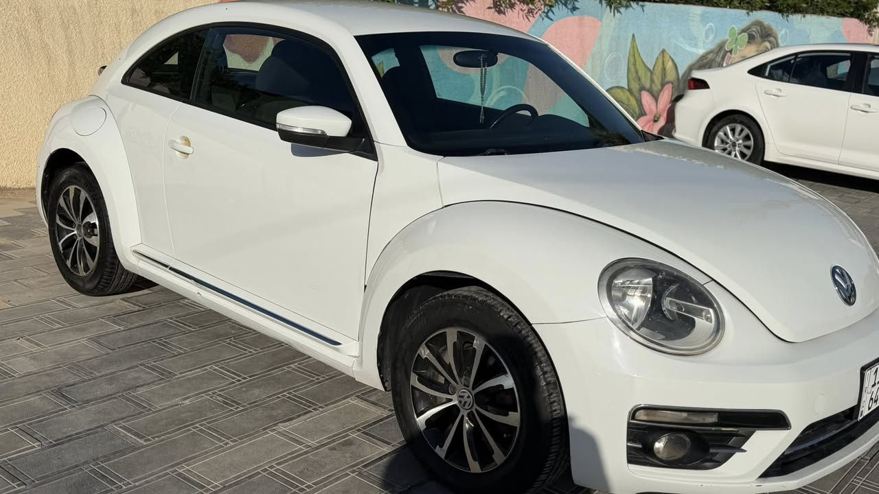 Volkswagen Beetle
محرك 2000 تيربو المرغوب
محرك كير كفالة 
كشنات مخمل 
سستم صوت 
اشاير بلمري 
شاشه بلاديه 
كامره قلاب 
تحكم ستيرن
ويل كاب بلادي 
تخم تاير جديد 
حادثها جاملغ امامي عكس السايق وبنيد 
هزه ارقام جدد بأسمي 
السعر 117$ 
مكاني بغداد حي الجامعه
للاستفسار ***********
