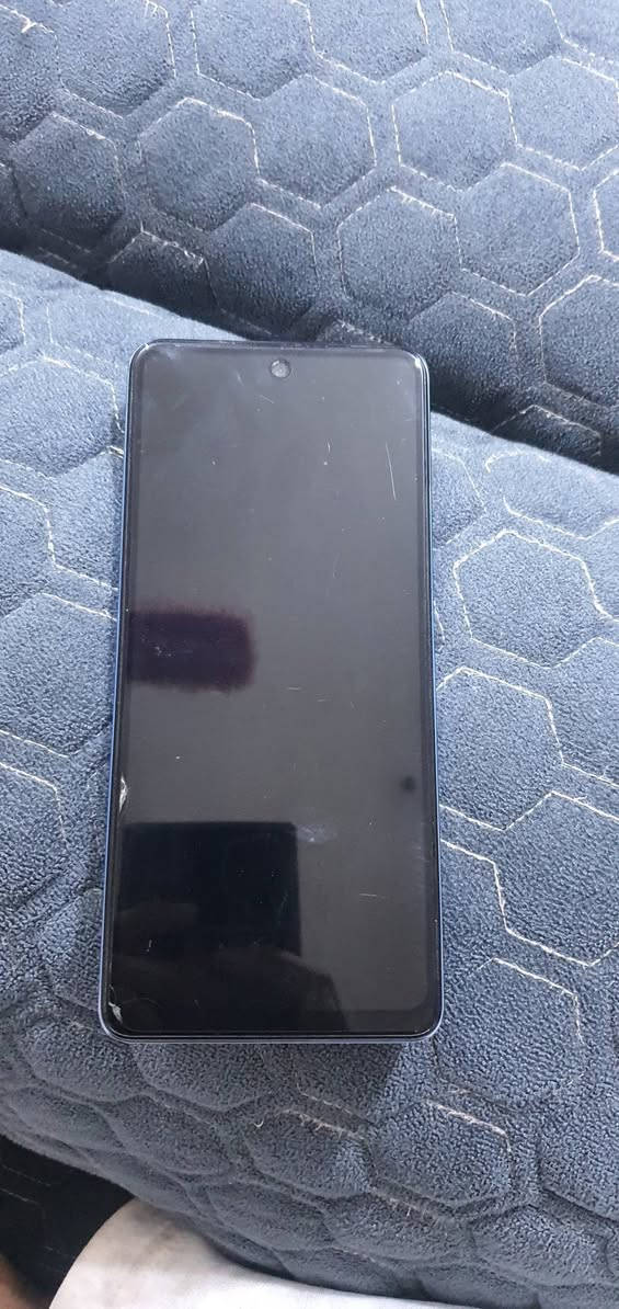 انفنكس هوت 40 برو ذاكره 256 عشوائيه 12  90 فريم يشغل مراوس بايفون فقط.


**إذا كنت صاحب هذا الإعلان وتريد حذفه لأي سبب، رجاءا أرسل رسالة إلى الدعم الفني**