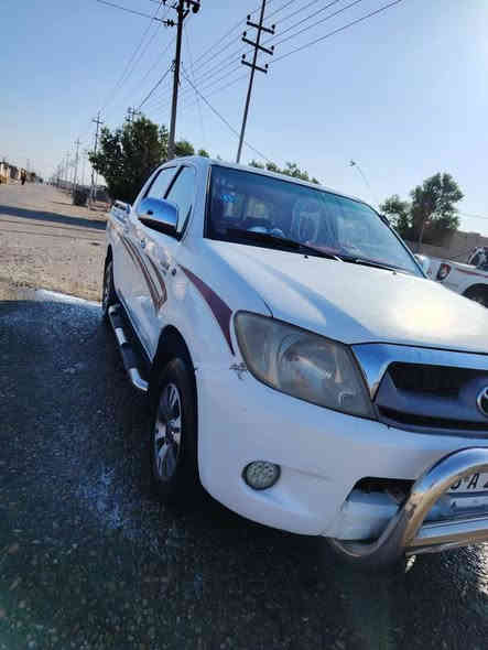 سلام عليكم ورحمة الله وبركاته
سياره فلاونزه موديل 2006 
شاصيها 19
مكينتها فول لا تنقص ولا تبخر ولا دخن نضيفه
مبدل بيها بنيد وضربه بجاملغ ومبدل 
فقط طرف الشاصي بي ضربه بل خشم
ما بيها أيي معجوب بيها تكحيل صبغ قليل
والباقي كله مكفول سياره نضيفه 
رقمها نجف انكليزي
تريد تحويل تريد وكاله كله موجود 
العنوان ميسان قضاء الميمونه 

السعر 110 وبيها مجال حق الجيه 
الاتصال على الرقم /***********
