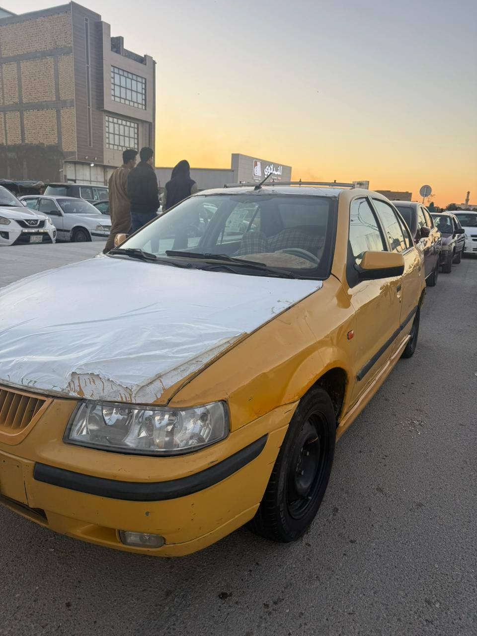 سمند موديل2011
***********
تبريد كهربائيات حداديه مكينه كير كفاله
شرط التحويل 
ناصريه مركز 
نواقص بيها السيارة  قفاله مال بيبان خلفيه ماينفتحن ابطاين اشويه تعبانات وبيها الهلالات مخيسات  اخياس خفيف مامعمرات عل بلاد الشراي يتصل 
السعر من الاخير 20
