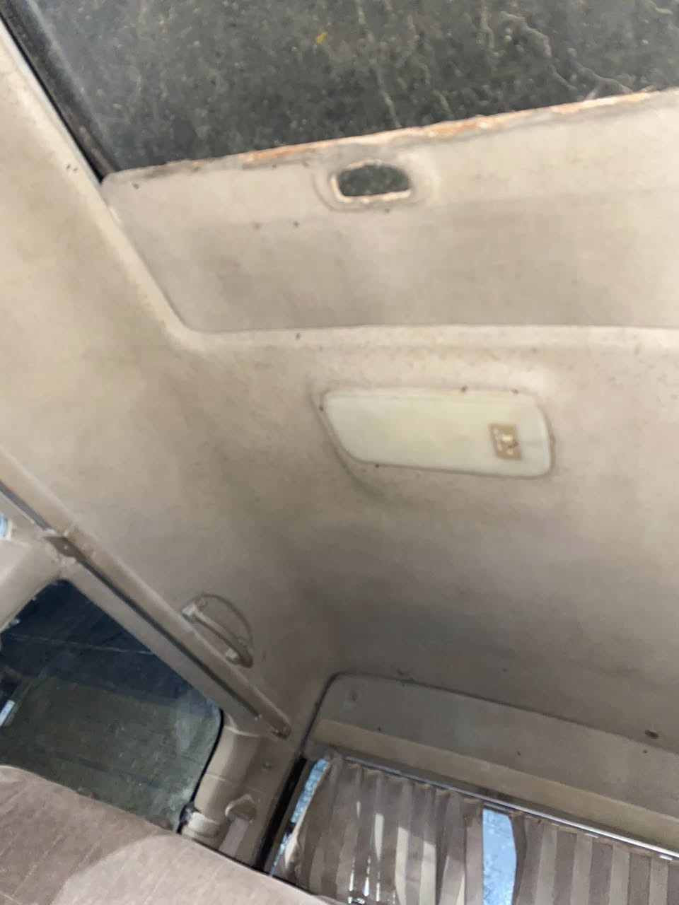 سلام عليكم للبيع سياره فاره موديل ٩٣محرك بي خيط تبخير سياره حلوه رقمك إنكليزي دولي بسمي  سعر. ٣٣بيها مجال شراي يدلل مكاني حسينيه مال راشديه ملاحضه هزه جديده ومشروع وطني. متواجد فقط وتساب ***********
