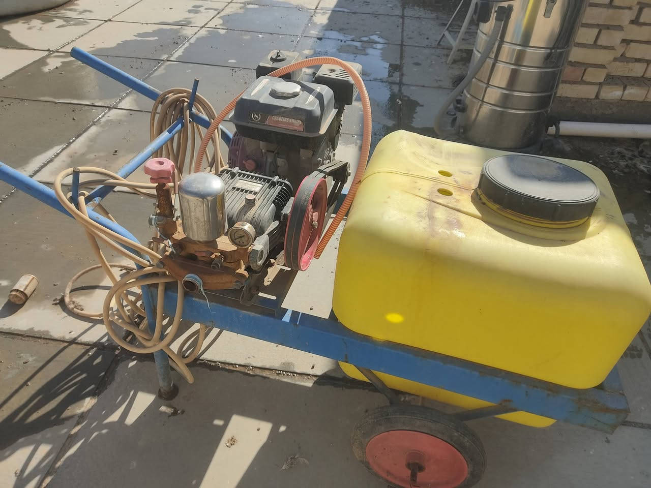 مضخه لبيع حجم المكينه 32 استعمال واحد فقط وصارله فتره ما مستعمله
اليريده يتفضل خاص او الاتصال بالرقم ***********
