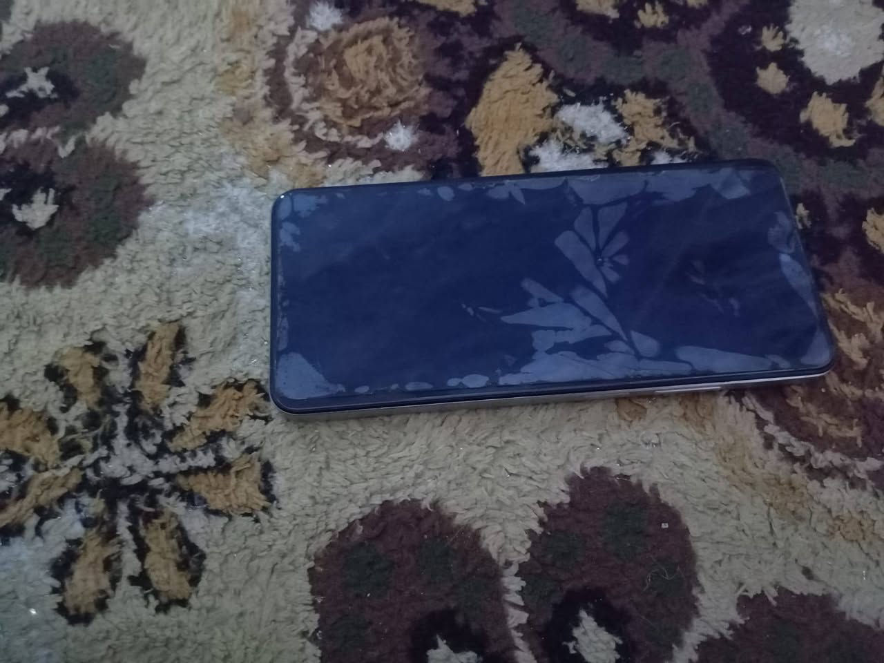 للبيع موبايل ريلمي سي 55 نضافه 90ب 100 الذاكره 256 مستعجل على البيع قيم بالبخت وخذه باليرظي الله الرقم (***********)
