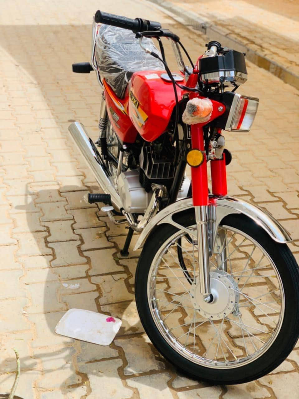 السلام عليكم 😇 

ساسوكي خبط للبيع 🧿🌿✨ 

مديلـ2025طالعه بل2026

كفاله من كلشي ✈️🫰🏻

اوراق سكنر

تفاصيل اكثر خاص💬

هـ***********

السعر 850وبيها مجال
