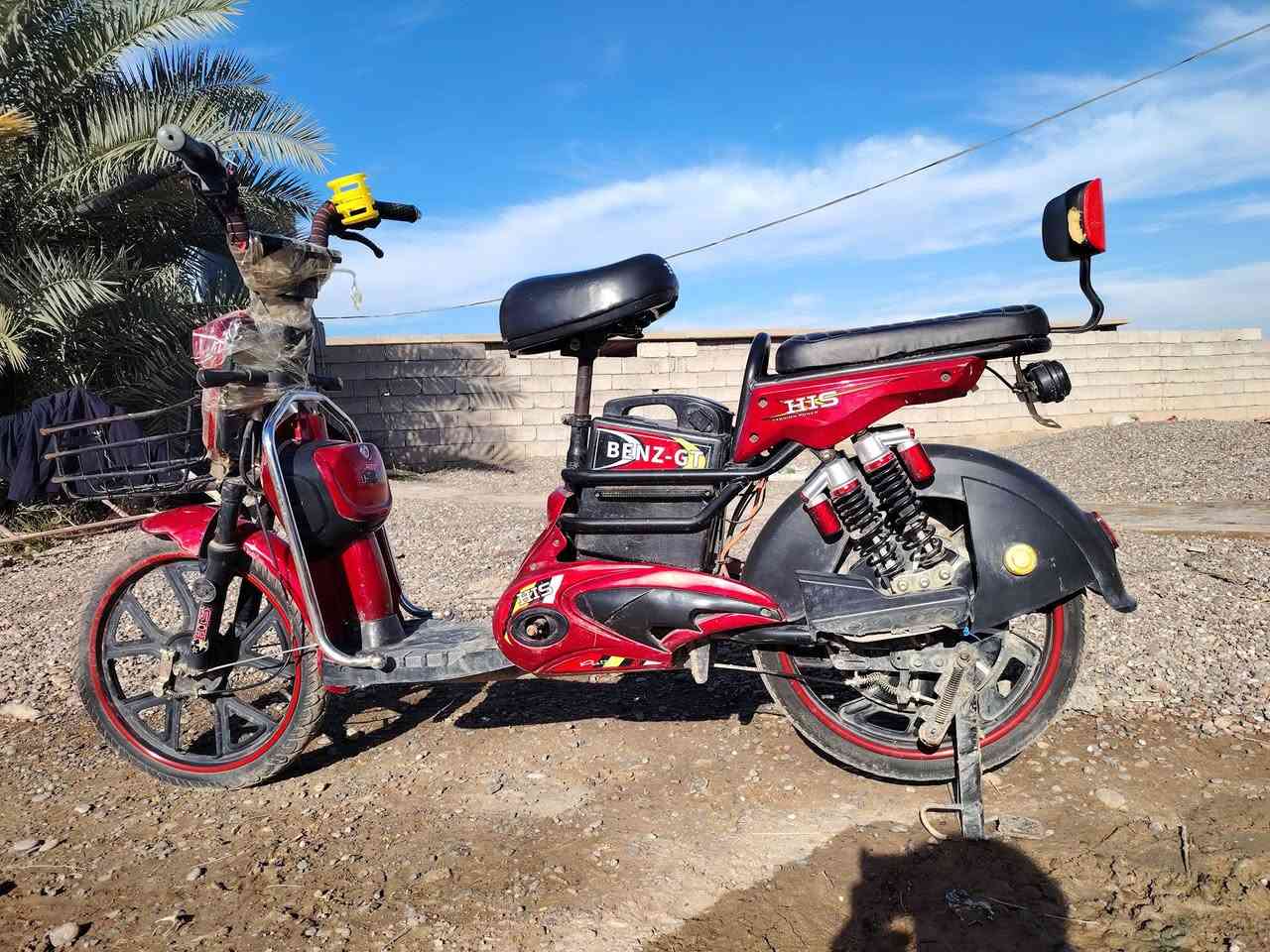 السلام عليكم
يوجد بايسكل شحن للبيع نوع His

×موديل 2025 
*السرعه 99
*بطاريات شرط الفحص 

*كهربائيات فوول نشرات بليل تشتغل

*تشغيل عن بعد وتشغيل سويج 

*بايسكل راهم والصوره تتكلم 

السعر  اتصل *********** والخاص مفتوح
