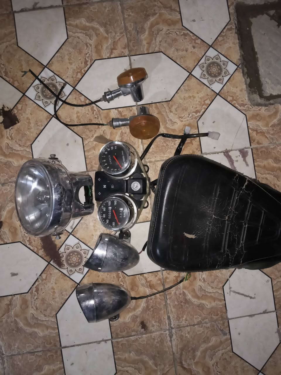 السلام عليكم غراض للبيع مكان ناصريه سديناويه اتصل على رقم الهاتف ***********
