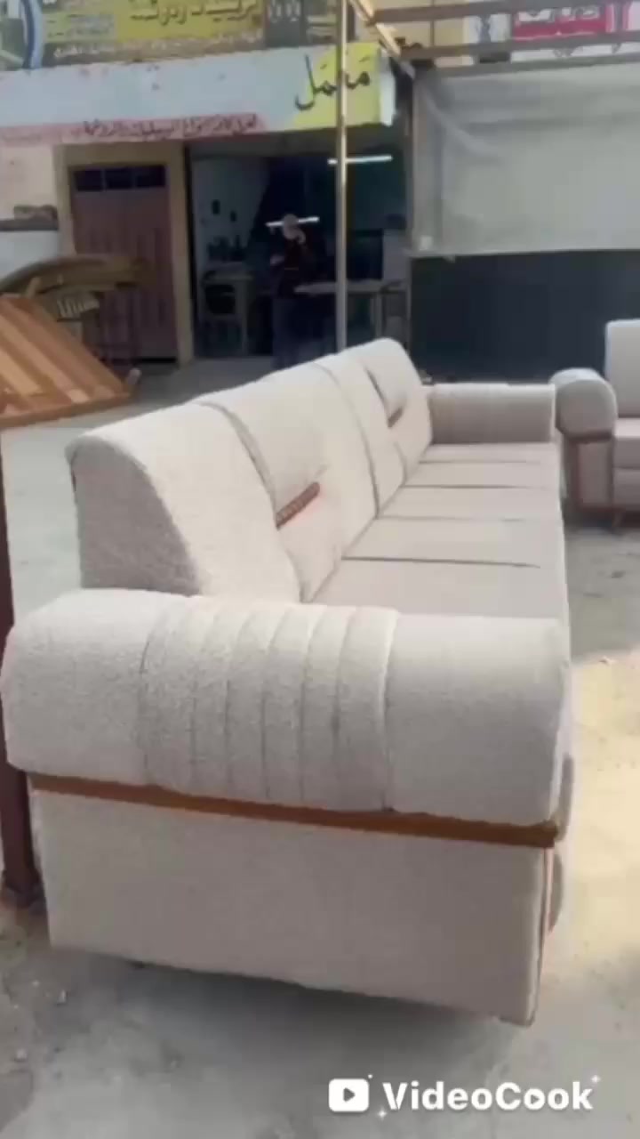 بمناسبة شهر رمضان المبارك نعلن عن تخفيضات عشره بالميه من سعر الديوان لمدة عشر ايام الحجز عن طريق الجوال أو الصفحه معمل نجارة ودوشمه الطائي حي الصحه قبل بانزيخانة الحاصود لاستفسار رقم الجوال *********** التفاصيل خشب روسي اسفنج مميز عراقي درج اول قماش من أرق المنشاه ضمان عشرة سنوات
