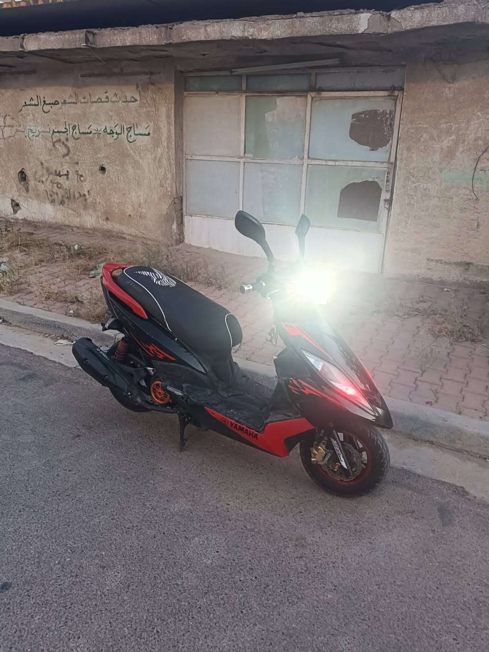 السلام عليكم
دراجة GTR للبيع
الدراجة خير من الله رياضية .... نوزل.....كفرات مزوده لايتات مزوده ولايتها زينون
محرك مكفول ما مفتوح والحكم الفيتر مال جناي مو بياع شراي
الدراجة حلوه ونظيفة والي يحب يجي يشوفها خادم
سعرها مليون و150 وهذا مو سعرها بس لان محتاج وبيها مجال بسيط حك الجيه
رقمي ***********
