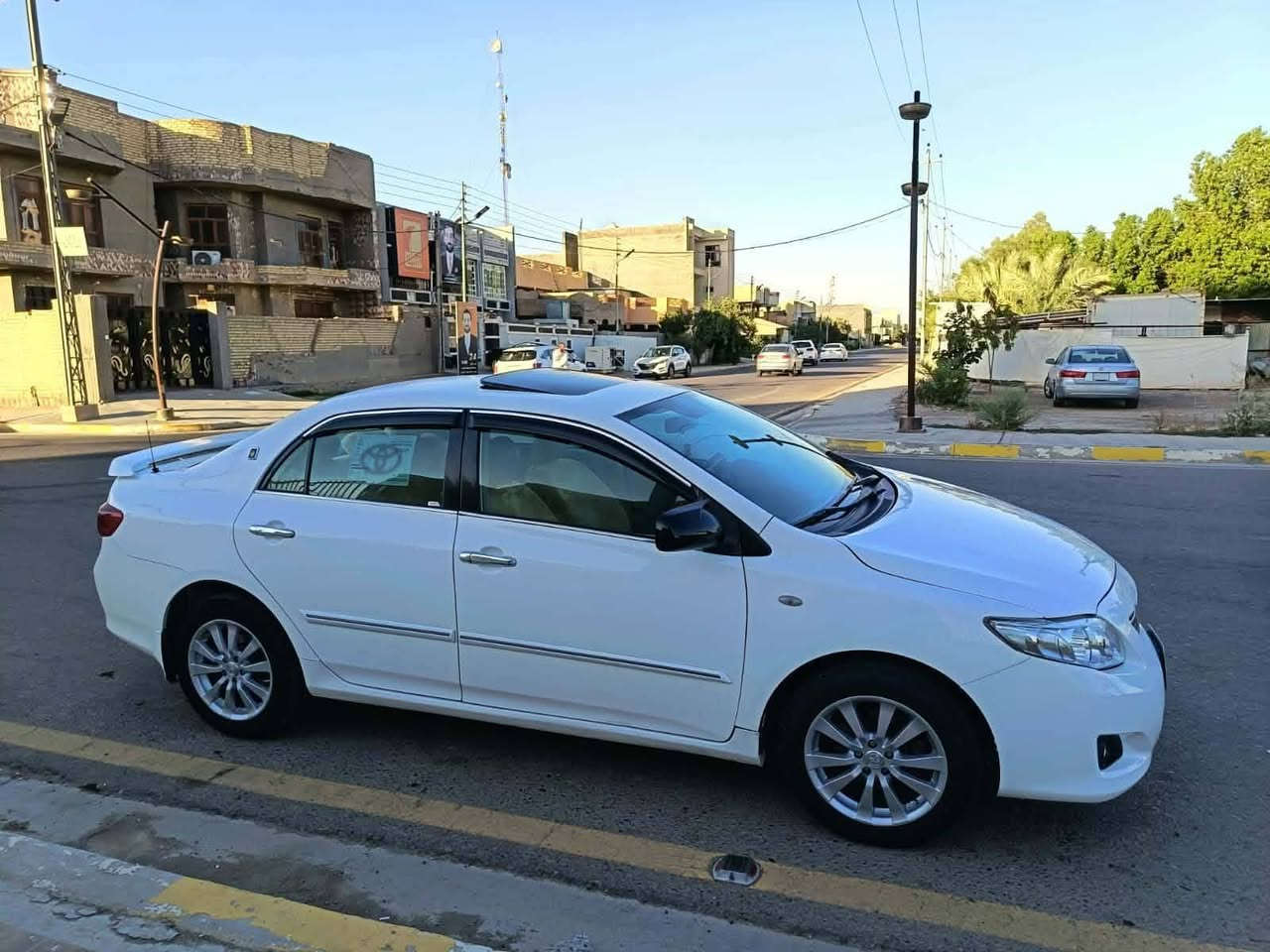 السلام عليكم كورلا خليجي 2009 فطيم فول بدون حادث رقم بغداد تحويل ثاني يوم مكينه ١٨٠٠ اصل بلاد لا تبخير ولا صوت ناعمه كيرها نضيف تبريد شغال ثلج صدرها جديد خلفي امامي تخم تاير جواهاا السياره بدون حادث كفاله من حادث وكفاله من دواخل شرط مجرد تكشير بيها بالجاملغين  الخلفيات وصبغتهن على كدهن وكدامك صور قبل الصبغ القماره بيها كذالك تكشير مضروبه فابلون والابيض معروف بالتكشير السعر 105 بيها مجال للشراي مكاني الفلوجه ***********
