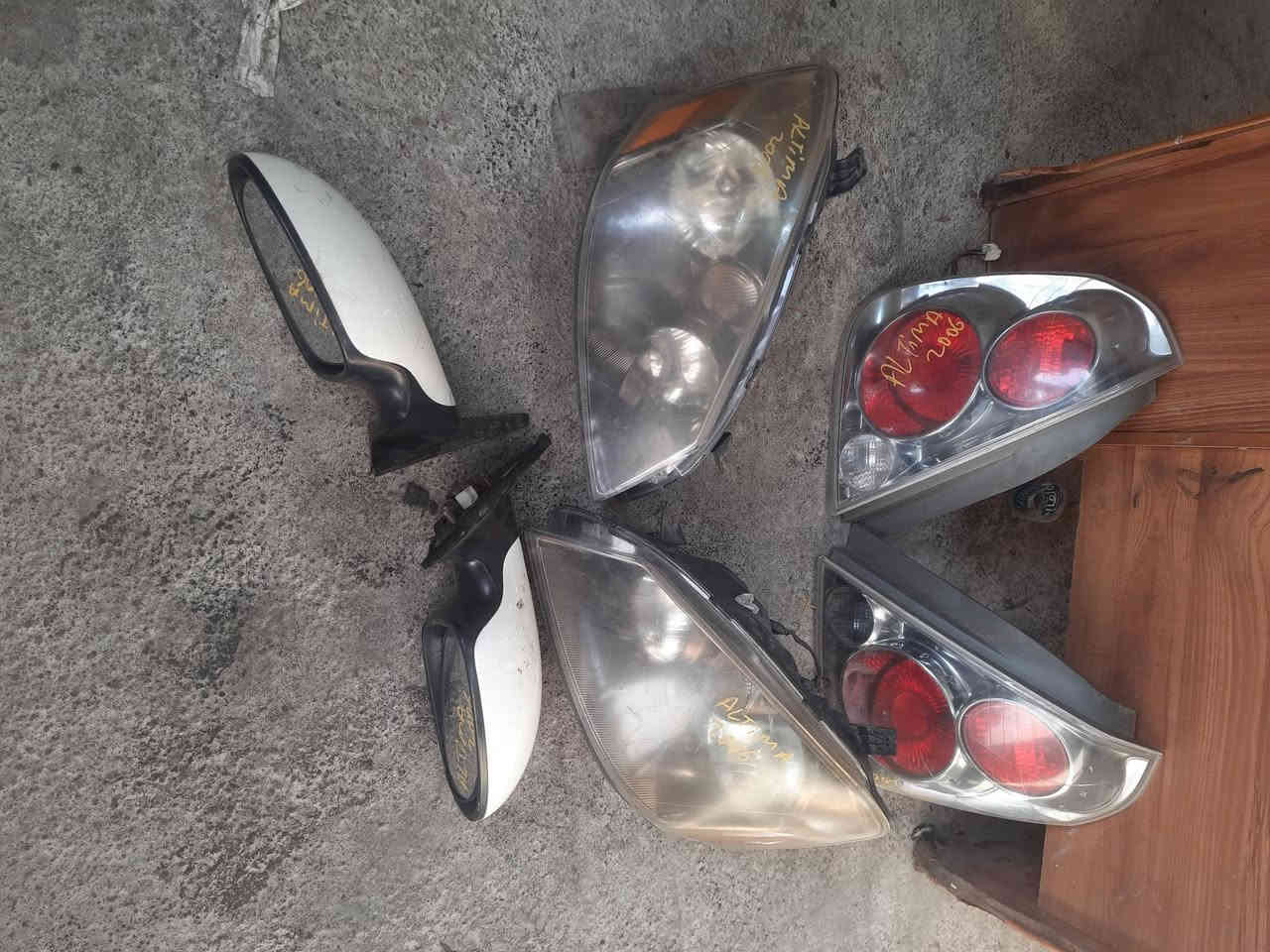 طخم لايت وبك لايت ومريات التيما 2006 يوجد توصيل سريع لجميع المحافظات للاستفسار اكثر وتساب ***********
