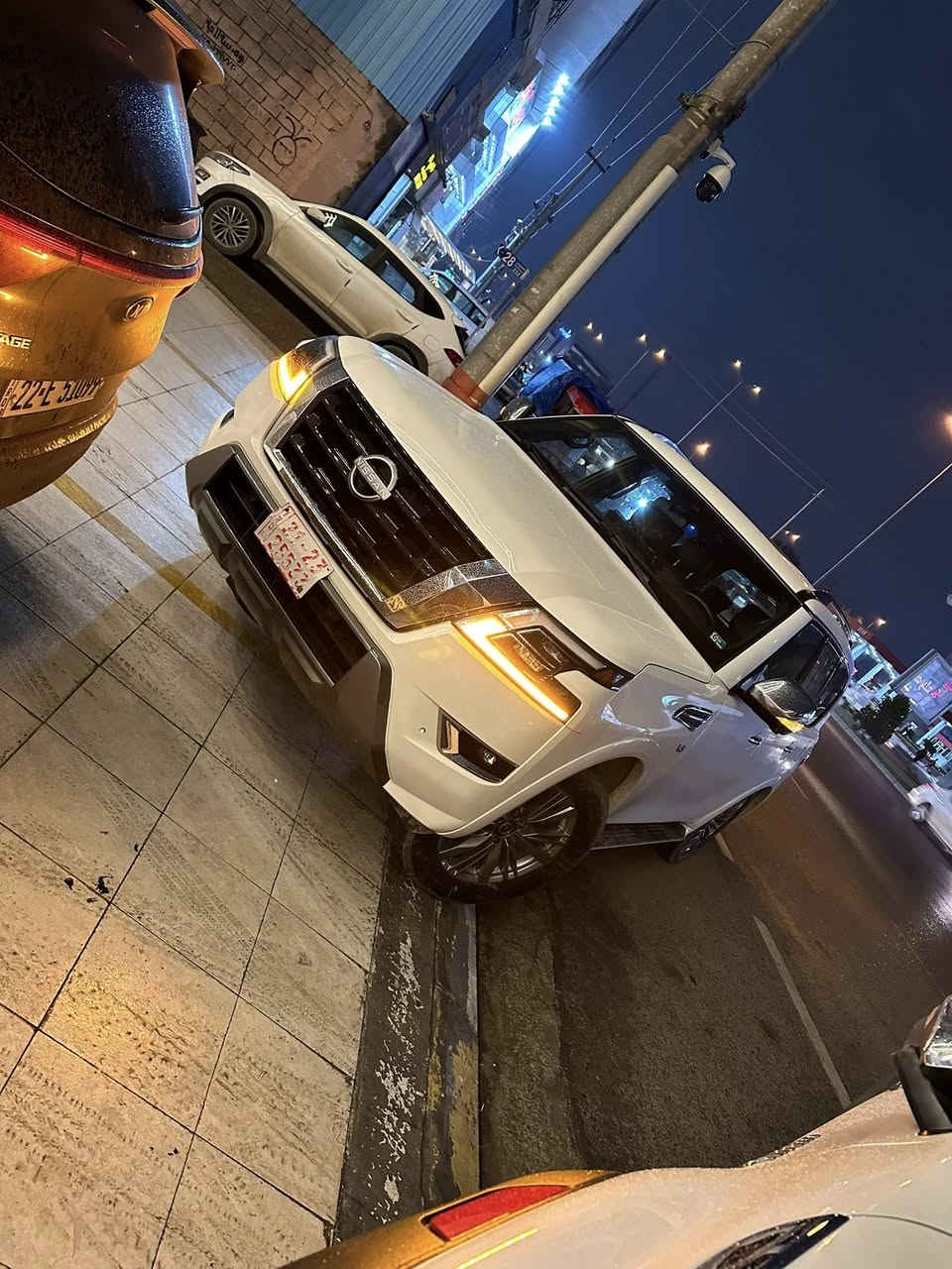 نيسان ارماده موديل 2021
1- الفئة/:- بلاتينيوم اعلى فئه مواصفات VIP - ٨ سلندر

2- رادار التصادم الامامي توقف ذاتي بدون بريك 

3- رادار الخطوط البيضاء في الشارع مع اهتزاز الستيرن عتد الخروج من الخط 

4- رادار التوقف الذاتي عند الرجوع R توكفً السياره اذا اكو شي خلف السياره 

5- رادار المرايات الجانبي وتظهر تخذير بل الشاشه 

6- كامرات محيطيه ٣٦٠ درجه

7- شاشات خلفية شركة بلادي

8- بصمه تشغيل وابواب وطبعا انارة ترحيب بس تتقرب من السيارة تشتغل الكلوبات 

9- صندوق كهرباء دكمه 

10- حساسات امامي خلفي ٣٦٠ درجه

11- تبريد منفصل الامامي عن الخلفي  

12- شاحن واير لس 

13-لايتات زينون اوتو
 
14- بك لايتات الخلفي ليد

15-داخل لون مميز وجلد جوزي

16-تحكمات ستيرن كامله 

 17- شاشات خلفية عدد 2

18- كشن السائق خزن ميموري
 
19- الكشنات الامامي والخلف 

بدون ايرباك ربع جاملغ صبغ فقط

مكانها بغداد 

***********
السعر ع خاص
