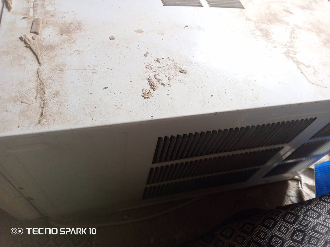 سلام عليكم
للبيع مكاني رميثه 
شتريته الصيف الفات مشتغل فقط 4تشر وهاي سنه خذنه سبلت 
وهاذ ضميته شرط لا مصلح ولا بي شي تبريد ثلج 
شرط بسوك سعره600اني ابيعهه350مكاني رميثه


**إذا كنت صاحب هذا الإعلان وتريد حذفه لأي سبب، رجاءا أرسل رسالة إلى الدعم الفني**