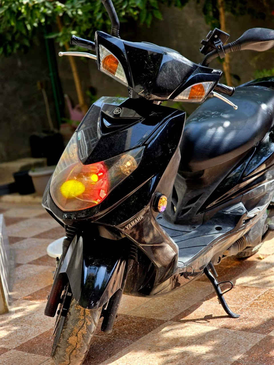 سلام عليكم دراجه سكنس فحل ام الزعانف للبيع دراجه بلاديه صارلها شهرين من نازله من الحاويه فول شلعه ومعدل للاستفسار مراسلت الصفحه او اتصل ***********
العنوان بابل حصوه سكندريه 
السعر مليون و200
