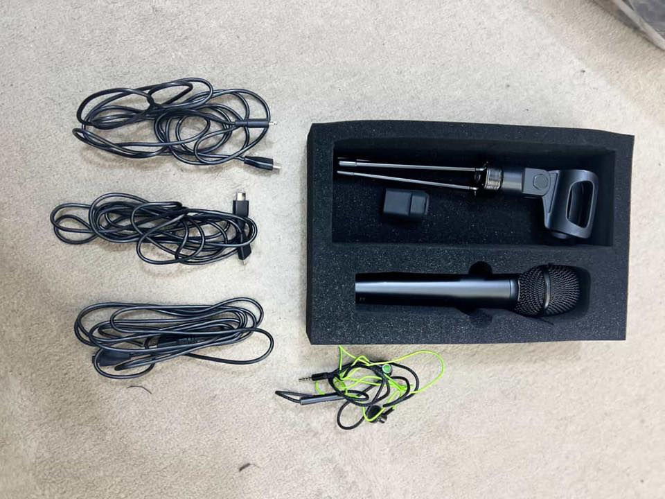 للبيع
مايكروفون BY-HM2 

• نظافة 99%
• مشحون مرة واحدة فقط
• الاستخدام شبه جديد
• صوت واضح ونقي
• مناسب للتصوير، البث، وصناعة المحتوى

💰 السعر: 100 الف
📌 وبي مجال بسيط

📞 للاستفسار: ***********
