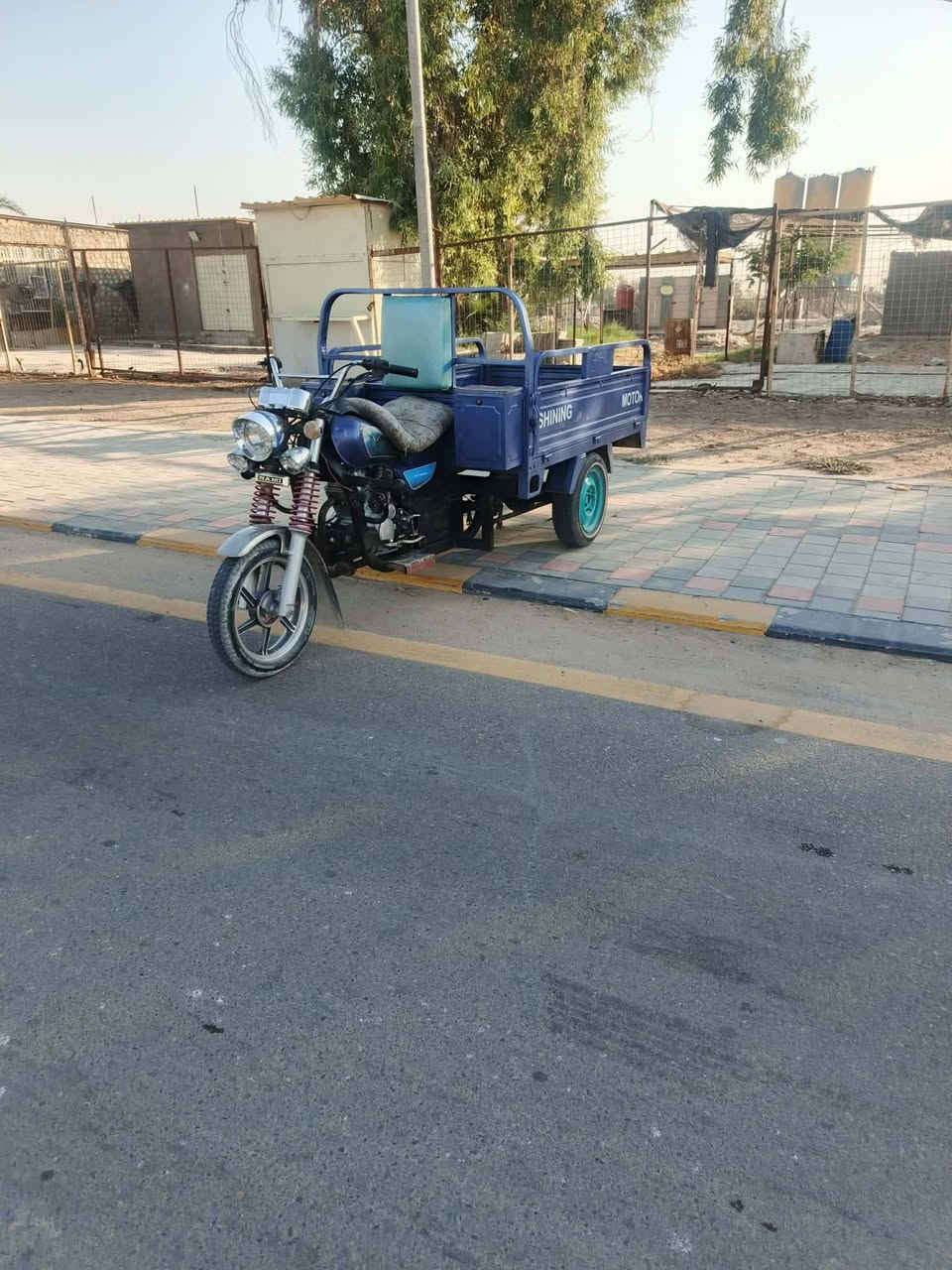 سلام عليكم
ستوته جمره 2022 مكينه 150 ما مفتوحه مكفولة كفاله عامه 
رقم وسنويه بسمي مكاني نجف ما متواجد ع النت 
***********

