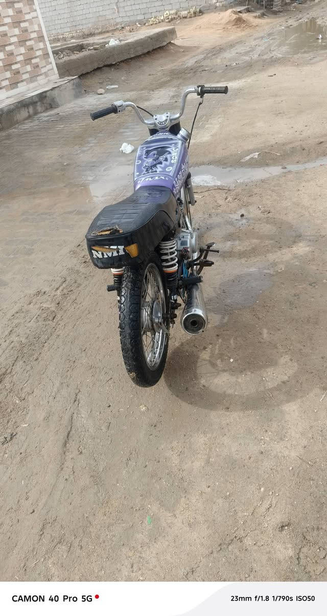 السلام عليكم دراجه اربعه كير  للبيع محرك شلامجه السعر 275 وبيهه مجال التواصل على الرقم ***********
