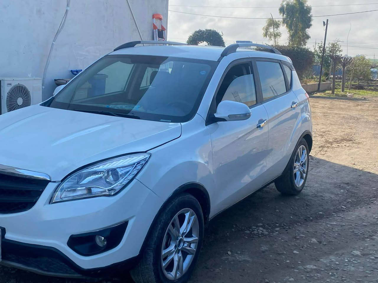 شانجان ٢٠١٤  فول موسفات 
٢ مليون غرامه ي له سه ره له سعر ديته خواري سياره كه سي بارجه بوياغه توندو توله بي مسروفه هه موو شتيكي به شه رته  بيشو بشتي كبسه توندو توله سعري ٧٧ وه ره قه مجاليكي كه م دوو مليون غرامه يه فوري ده دريته وه به بي داشكان  شوين هه ولير قه زاي خه بات بو زانياري زياتر واتس اب فايبر *********** الحمدانية, نينوى
