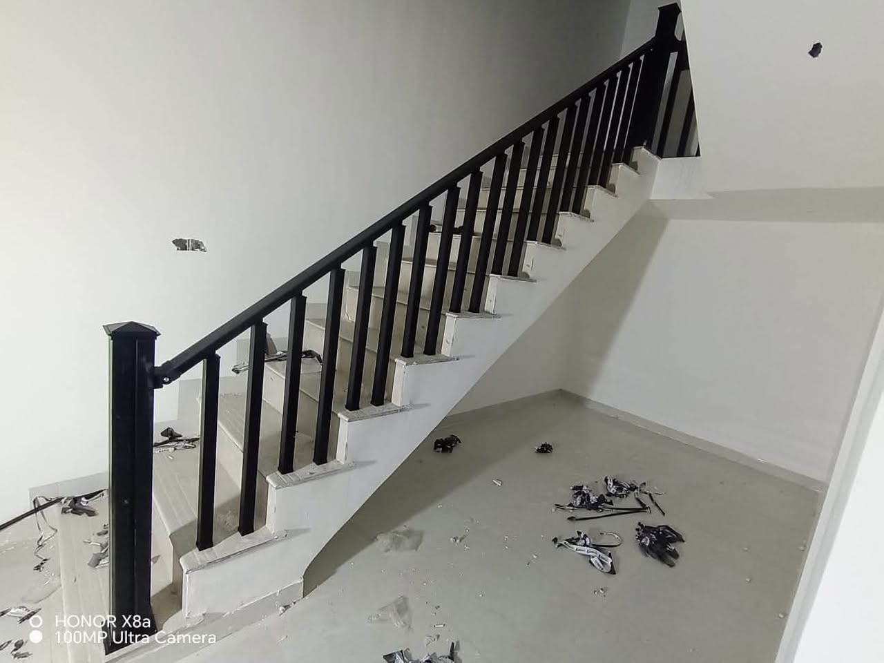 🔹 محجرات درج ألمنيوم بتصاميم عصرية وراقية
🔹 قوة ومتانة بأعلى جودة
🔹 ألوان متعددة تناسب ذوقك
🔹 تفصيل حسب طلبك

🏠 خلي درج بيتك يلمع بأناقة الألمنيوم ✨
📍 الموقع: [الانبار - حديثه - صعدة الحي العسكري ]
📞 للطلب والاستفسار: ***********
