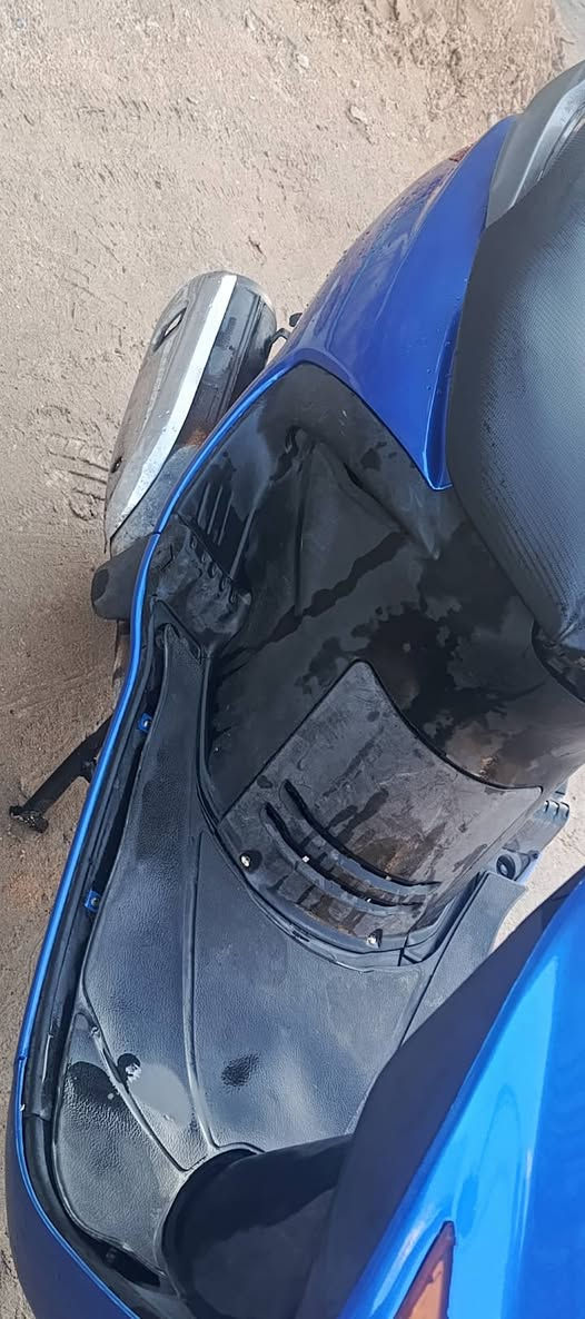 فراشه حاويه محرك ما مفتوح كهربائيات كله شغال كفاله عل فحص مكان نجف السعر 575اوبيه مجال ***********
