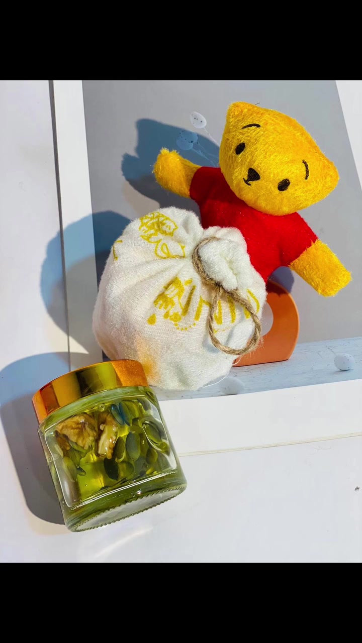 🍯🐻واخيرااااااا وفرنالكم عسل ويني 🍯🐻 بالمكسرات طبيعي 💯
.خالي من المواد الكيميائيه.. 
يحتوي ع اعشاب طبيعيه.. فاتح شهيه ويعالج فقر الدم ونقص الفيتامينات ومقوي ومنشط للجسم 🎀والمناعة ويحفز كولاجين البشره راح يزيد وجبات الطعام وبالتالي يسمن  الجسم والوجه بطريقه طبيعيه🤗 وامنه مضمون 💯 يحتوي على مكمل غذائي  أيضاً...
يستخدم للرجال والنساء والاطفال
 #الجميع


**إذا كنت صاحب هذا الإعلان وتريد حذفه لأي سبب، رجاءا أرسل رسالة إلى الدعم الفني**