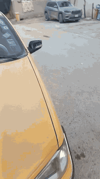 سلام عليكم سياره للبيع بيجو بارص موديل 2015كفاله عامه مصفره ضريبة وغرمات وهيئة سياره بسمي ثاني يوم تحول وكل شيء موضح بالفيديو رايدهه ب٤٥وبيهه مجال الاتصال ع رقم *********** يوجد واتساب
