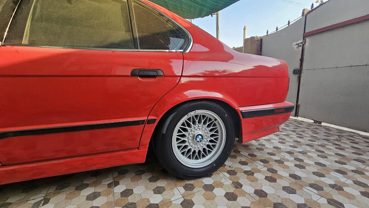 السلام عليكم مطلوب صقر مرتبه مراوس  
٥٢٥ رقم بغداد بأسمي

منظومه تبريد كامله جديده

غرفه جديده 

صبغتها قبل شهرين فرن ولسه ممبولشها

كهربائياتها ومكينه وكير كامله مكمله
مروحه راديتر جديده درجه اولى 
ومحور مروحتها كهرباء يعني تبريد ثلج وحماوة ثابته نص 

غرفة اخت الجديده لون ابيض وكشنات جلد وارضيه مدوشمه جلد

لايت زنون عالي ناصي والناصي شادله عدسه

ويل خليه حجم ١٦

فتحه

تخم تاير جديد هالشهر شديته 

كاردن جديد 

ومكاني حله


**إذا كنت صاحب هذا الإعلان وتريد حذفه لأي سبب، رجاءا أرسل رسالة إلى الدعم الفني**