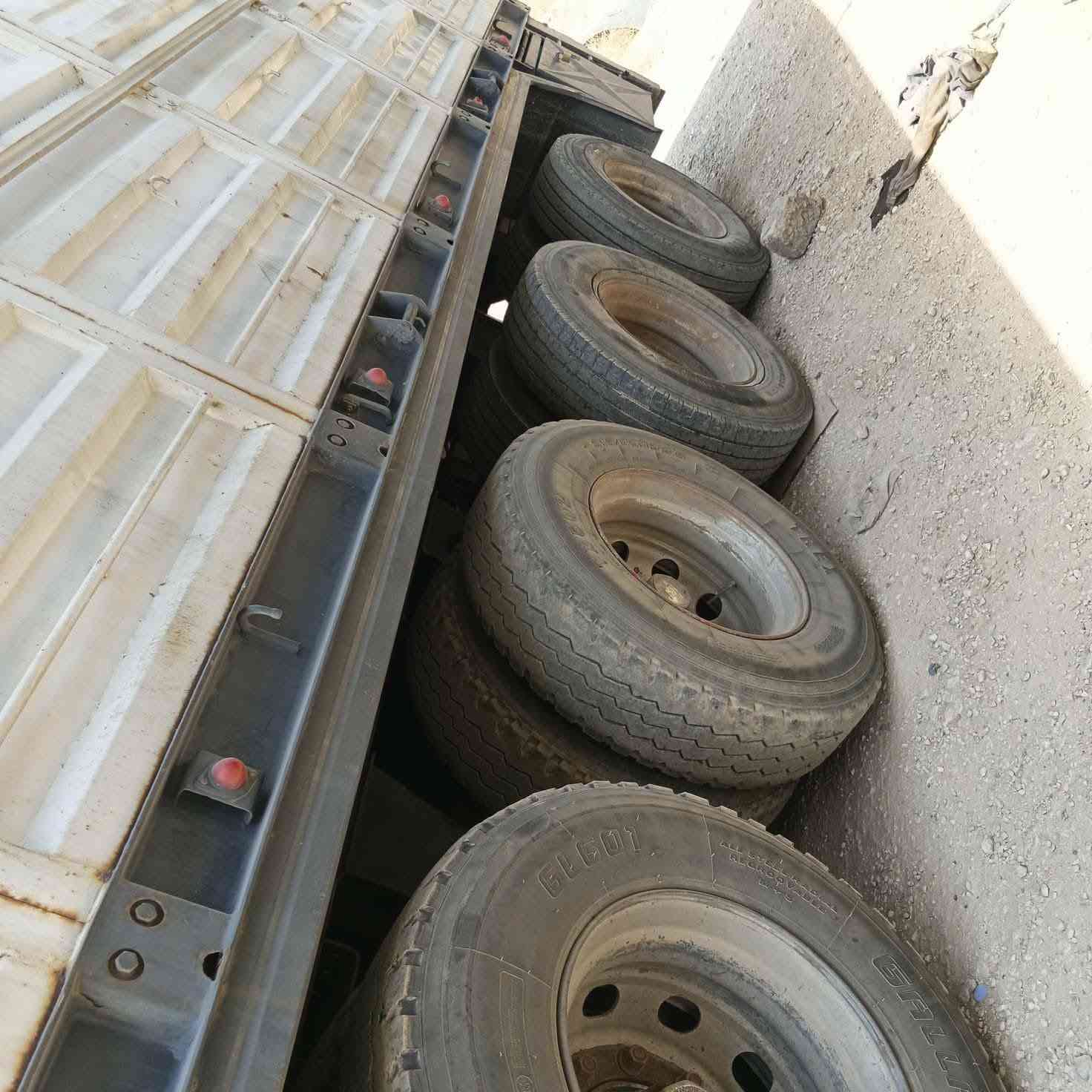 للبيع داف ٢٠٠١ مكينه حجم ٤٣٠ رقم نينوى           عربانه محلي أربع محاور دناكير ١٤كله صيني
السياره تخم تاير رأس وعربانه بيه حصه كاز موصل
السياره بسم صاحبه سنويه ما صاقطه سعره ٢٤٥ورقه
اني مكلف بل نشر/ مكان السياره موصل تلعفر
***********
***********
