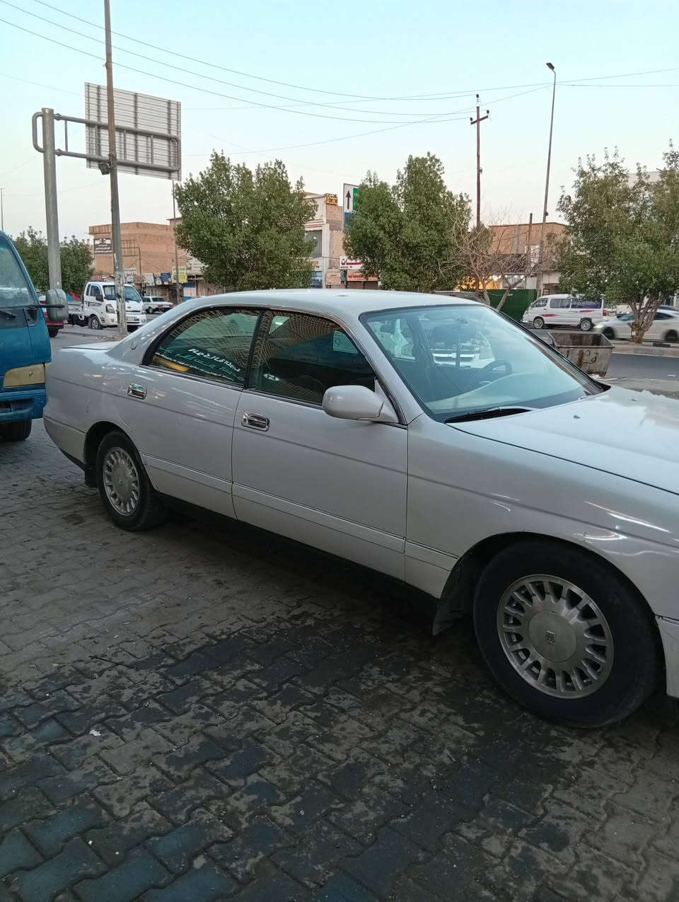 سلام عليكم بطه مديل 93 رقم نكليزي بسمي سنويه لل31 
مكفول ماعده صبغ عام سعر 42 وبيها مجال 
***********
