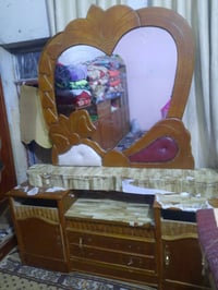 ميز تواليت السعر 100 بدون جرارات فقط الاستفسار 07753032406