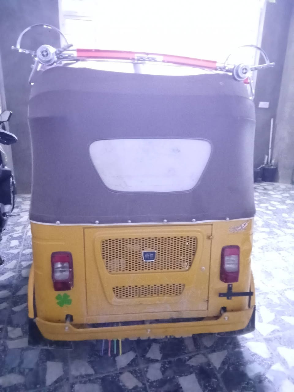 تكتك للبيع موديل 2022 رقم بغداد انكليزي بسمي و تحويل ثاني يوم سنوية للغاية 2028 سعر 8ملاين و رقم الاتصال ***********
