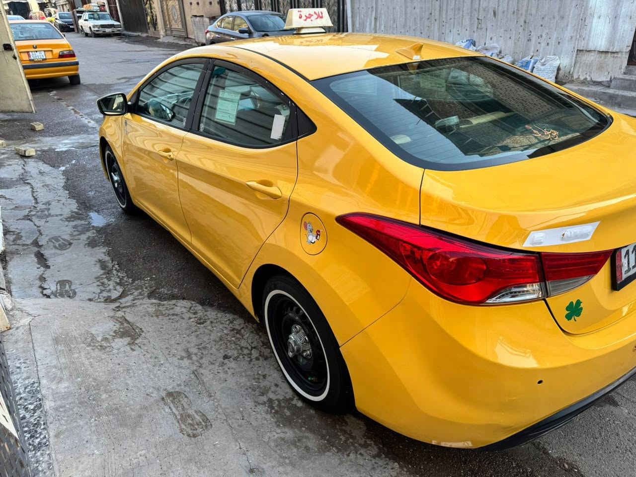 السلام عليكم النترا 2013 وارد امريكي ضررها بنيد فقط بدون دواخل فقط كلها ليبل واحد رقم بغداد دولي بأسمنا تحويل مباشر سنوية للـ30مصفره هيئه وغرامات هزه جديده محرك 1800 محرك وكير مكفولات تبريد شغال تخم تاير ابو خط ابيض جديد حدادية امامي وخلفي جديد شاشة  كامره حساسات خلفية تحكمات ستيرن سيارة جاهزه السعر 108 بيع فقط الأستفسار اكثر (***********) العنوان بغداد مدينة الصدر غير متواجد على النت
