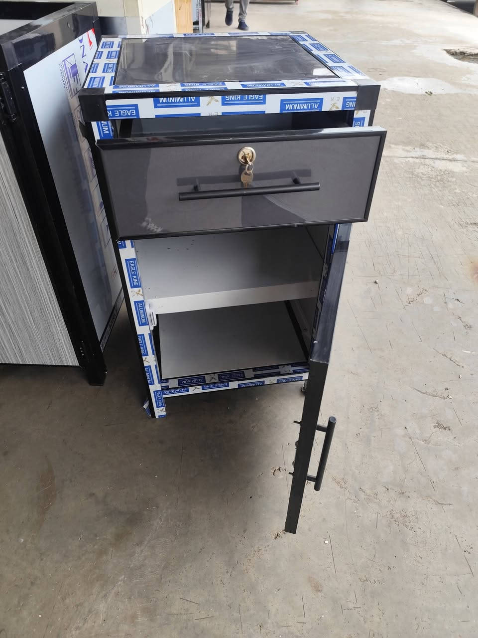 معمل ومعرض الشارقه موصل شارع النبي شيت
***********
*********** ابو يزن الجواري
