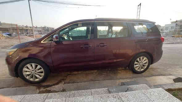 جمعة مباركة للجميع 🌿✨
للبيع كيا سيدونا 2016 – وارد أمريكا | EX
سيارة عائلية راقية ومريحة، وبسعر مناسب جداً!

🔹 حالة السيارة:
 • الضربة بأمريكا كانت جاملغ وحافة البنيد فقط، بدون أضرار داخلية.
 • داخل العراق بيها طخطخات بسيطة وكلها ممصلحه .
 • تحتاج بوليش للقماره  والبنيد حتى ترجع تلمع مثل الجديدة.

🔹 المواصفات المميزة:
 • شاشة بلّاد
 • تحكم ستيرن
 • مقاعد جلد
 • تدفئة كشنات
 • شكل أنيق ومساحة داخلية واسعة

🔹 تفاصيل إضافية:
 • السيارة نظيفة وجاهزة
 • كير ✔️ مكينة ✔️ تبريد ✔️ صدر ✔️ كله جديد
 • ملاحظة: بيها تنقيص مي بسيط

💰 السعر: 160 ورقه وبيها مجال للمشتري الجاد
📍 الموقع: بغداد – حي الجهاد
📞 للاستفسار: ***********

سيارة مناسبة للعائلة وللمستخدم اليومي
