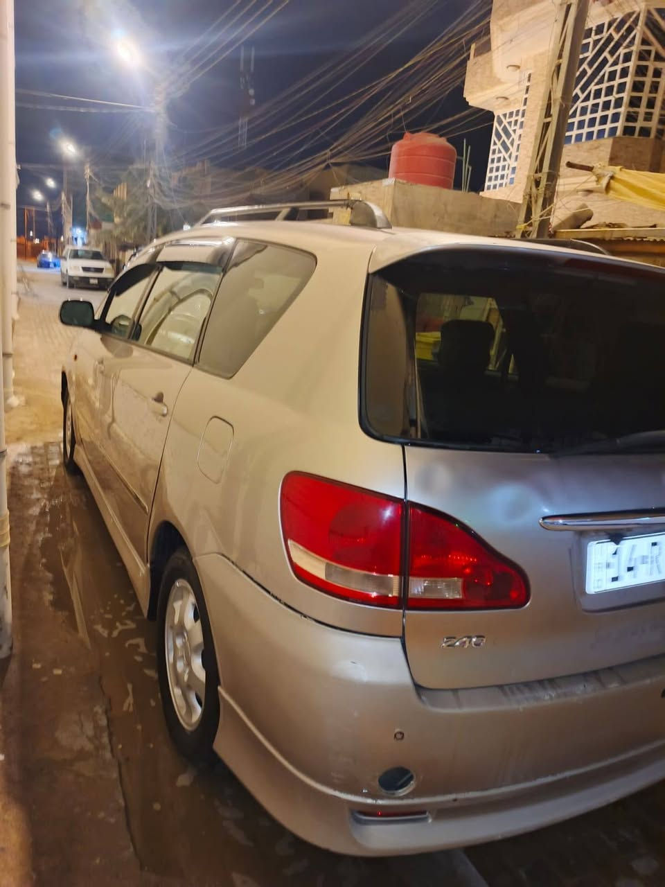 يا الله سلام عليكم سياره ابصم موديل 2001 اصل سياره مكينه كير حداديه نص روح تخم تاير بيها السياره باتري جديد كهربائياته كلها شغاله السياره  بيها مبدله مدكر باليابان وبيها شبر داخل سعر السياره 100 وبيها مجال المكان المعقل دور الهنديه قرب كليه شط العرب*********** البصرة, العراق
