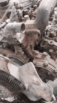 السلام عليكم مكينه بسته لبيع كامله هيه وتفراعته لبيع المكان بغداد السعر 800الف ***********
