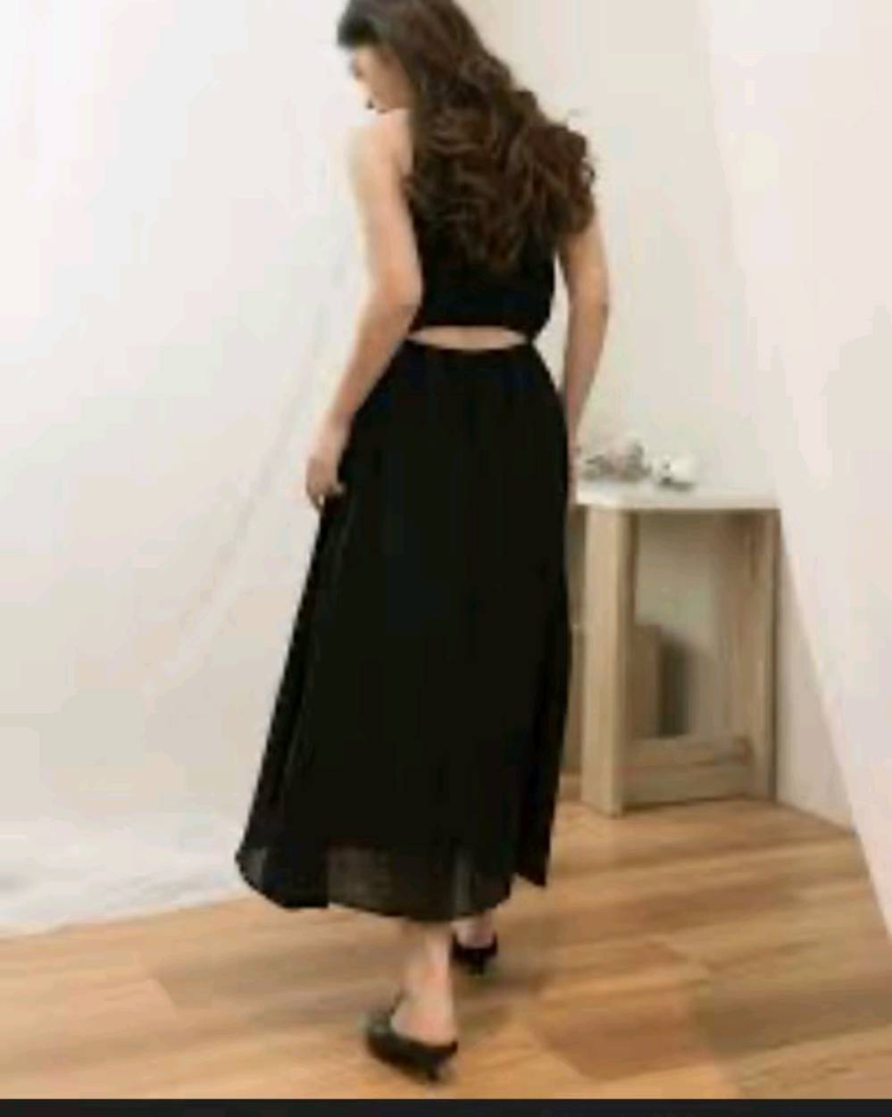 متوفر ملابس نسائيه بناتيه شي أن وباله القطعه ع 3 الاف و 5 الاف و 7 للحجز واتساب *********** 
هذا نموذج 