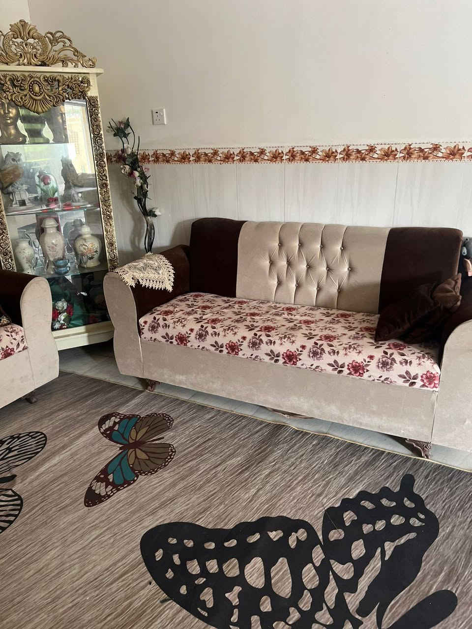 تخامه ثنين للبيع مع البردات كل تخم عشر مقاعد ب600 وبيهن مجال


**إذا كنت صاحب هذا الإعلان وتريد حذفه لأي سبب، رجاءا أرسل رسالة إلى الدعم الفني**