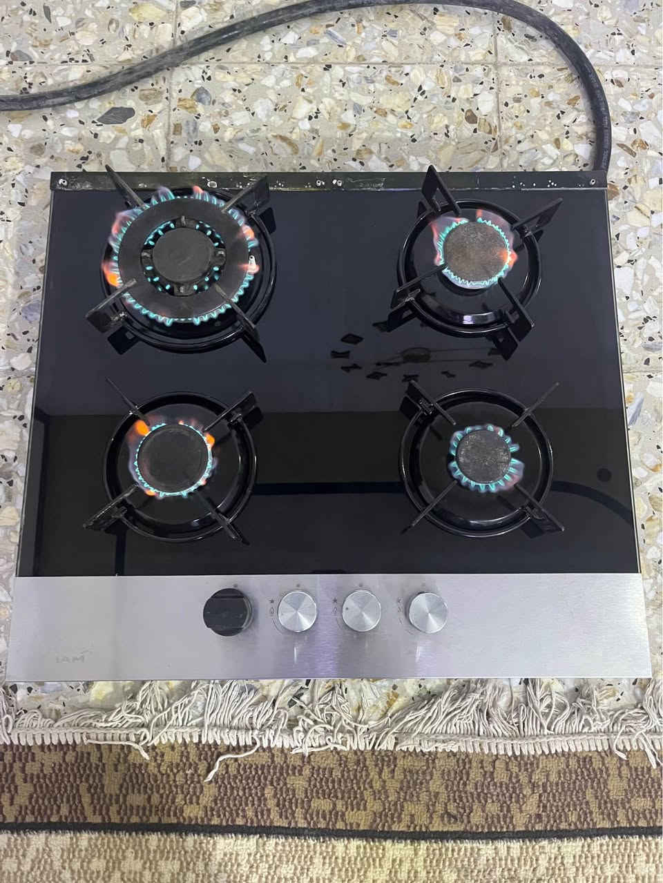 طباخ منضدي ناره تخبل وعلى الفحص سعره 50 وبيه مجال المكان نهايه الشعله منطقه الدهله *********** بغداد, العراق
