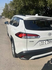 كورلا كروز موديل 2024  فول مواصفات   داخل احمر   ٤ كامرات 360 درجه   ف...