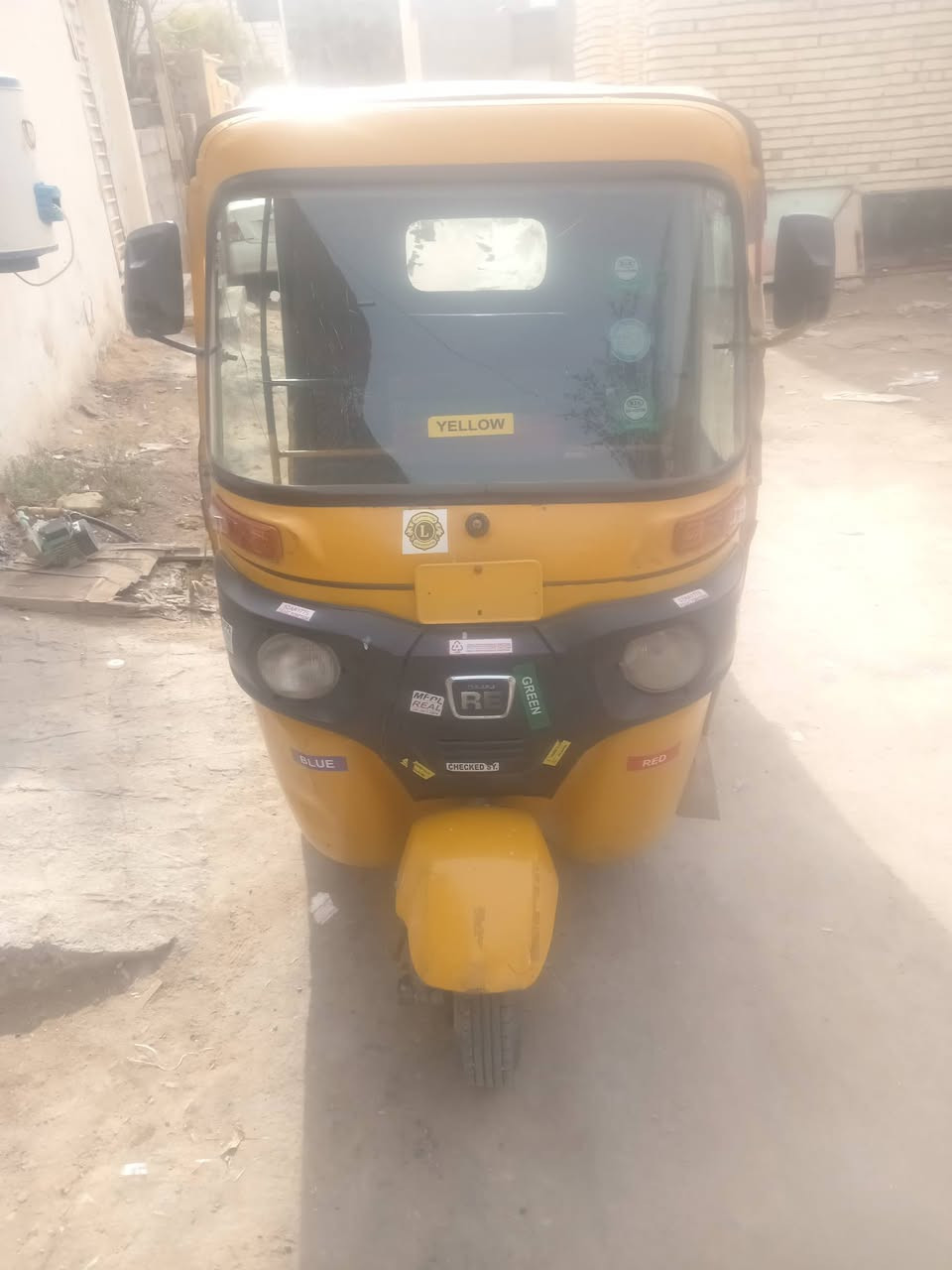 السلام عليكم تكتك 19للبيع رقم وسنويه اب ٥ اوربع للاستفسار ***********
