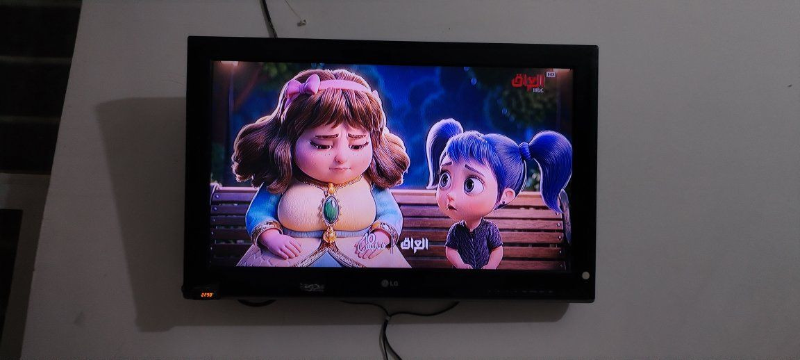 السلام عليكم بلازما للبيع حجم 32 مكانها كوت الانوار للاتصال على الرقم *********** السعر50
