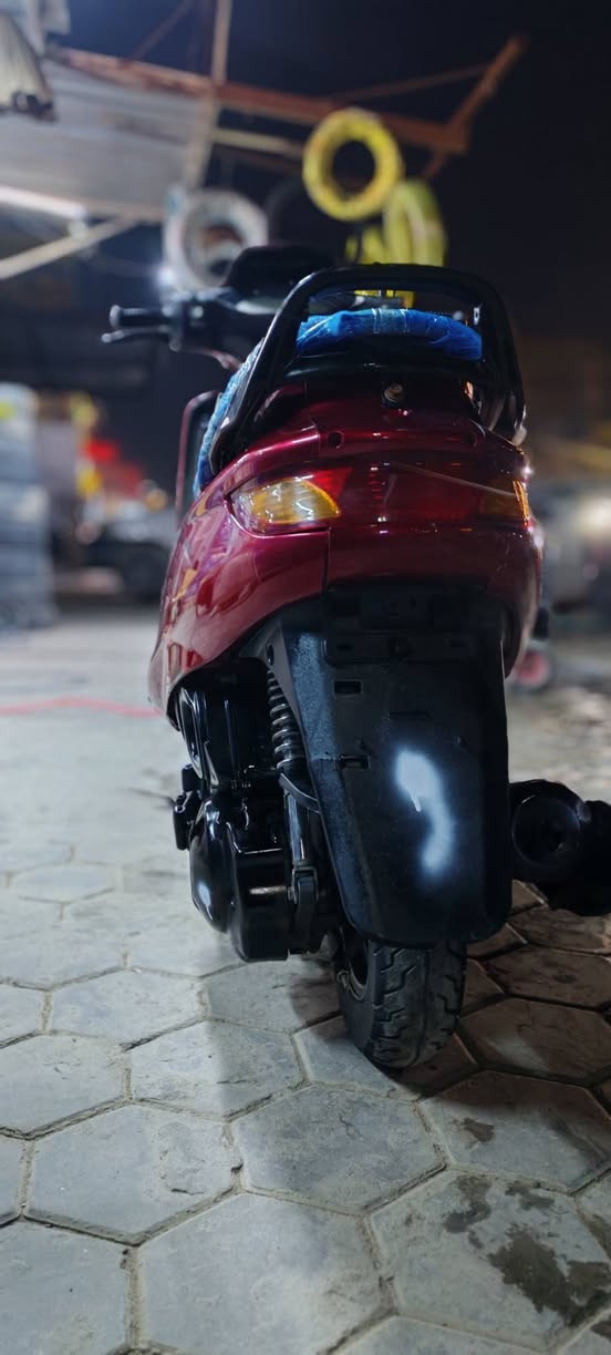 سلام عليكم دراجه فراشه فحل البيع مكفوله الدراج من كلشي بيع مستعجل السعر 450وبيه وبيه مجال نقص سلف وجك نص بس ذني والباقي كبه شغال اشاير كهربائية كله جديده رقم *********** مكانه نجف
