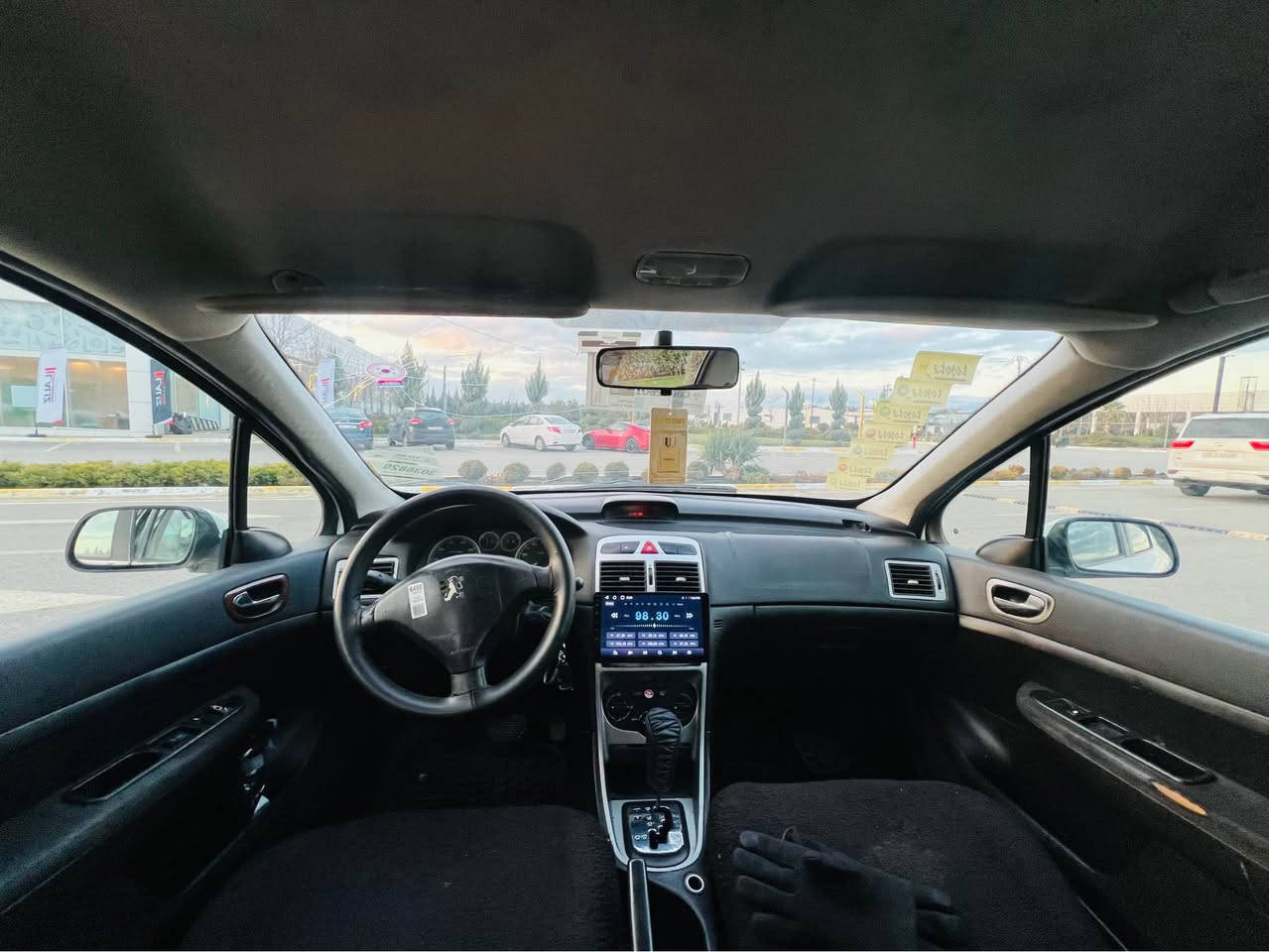 سەرەتا بە ناوی خوای گەورە
*********** 
بیجۆی حەجمی ٣٠٧  گێر ئۆتۆماتیک و عادی جام کارەبا شاشە ئایپاد و کامێرەی بۆ بەستراوە تەبرید لەگەل سلف داگیرسێنە  گێر مەکینە کارەبایات تەقەو رەقەی بەشەرت 
سەنەوی ئەسلی جنوبی لەگەلە بەشەرتی ئەوەلیات 
ئەوەلیاتەکەی خۆم رامکێشاوە
نرخی ٤١ گەلا 
لەسلێمانیم 
*********** السليمانية, العراق
