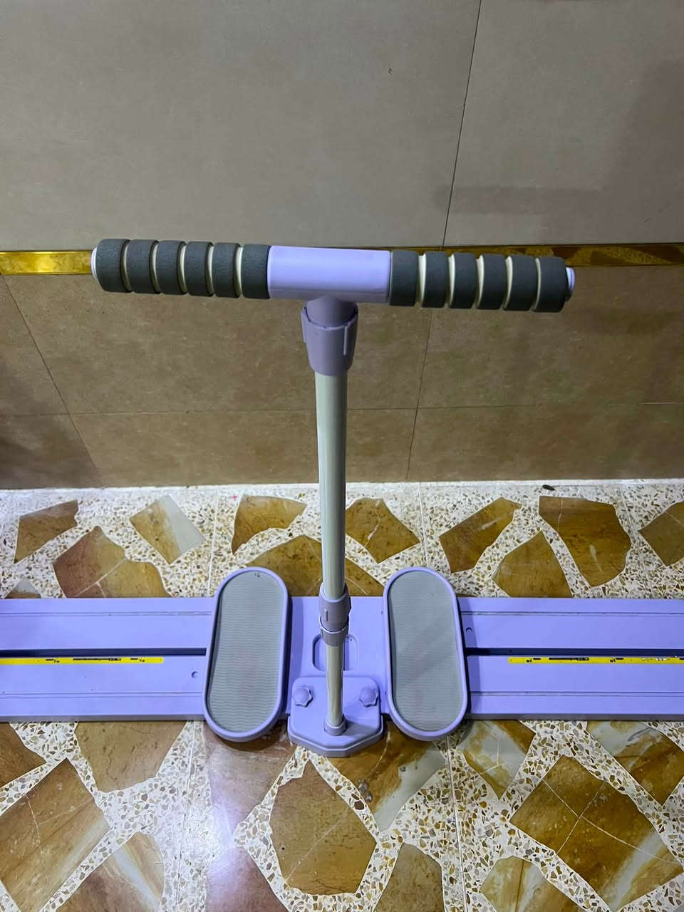 جهاز التزلج الرياضي الاصلي 💜
لشد و تنحيف الافخاذ والخواصر بالبيت
طريقة الاستخدام سهلة: توكف عليه وتفتح الرجلين وتسدهن - 15 دقيقة باليوم كافية
بيه مقبض للتوازن وينطوي وينشال بسهولة

السعر 40 مع التوصيل داخل الموصل
***********
