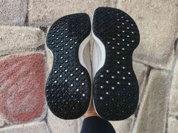 Lining 
Soft cool
غير مستخدم
موديل 2025
قياس 41
للحجز خاص او واتساب ***********

وهذا رابط صفحتنا
https://www.facebook.com/profile.php?id=61550103964185&mibextid=ZbWKwL
