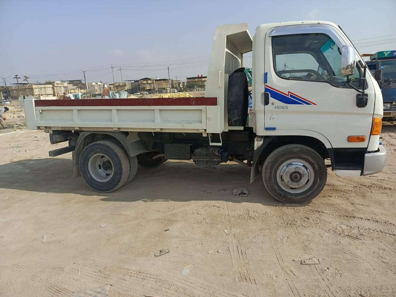 السلام عليكم 
سياره هونداي قلاب بلاد رقم بغداد مكينه 3600 مفكوله مديل 12
رقم راعيه ***********
مكانه البصره
