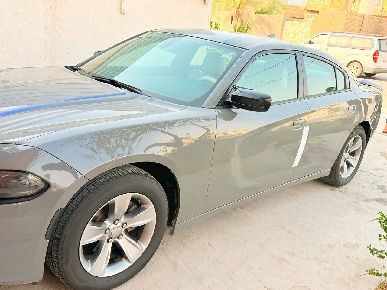 السلام عليكم جارجر 2017 رقم شمالي تريد تحويل تريد وكاله كل التفاصيل السياره موضحه بلصور السعر 192 بي مجال حك الجيه 
الاستفسار اكثر الاتصال ***********
